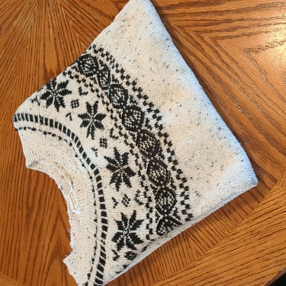 Christopher & Banks Fair Isle Embellished Sweater Black/Cream P/S - Picture 10 of 10